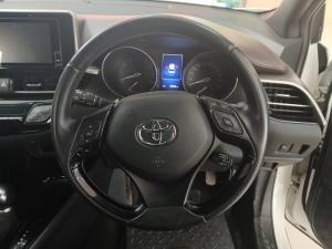 Toyota C-HR 1.2T Luxury - Image 8