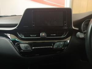 Toyota C-HR 1.2T Luxury - Image 10