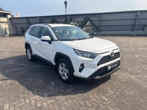 Toyota RAV4 2.0 GX auto - Image 1