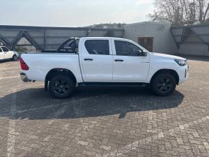 Toyota Hilux 2.4GD-6 double cab Raider auto - Image 3