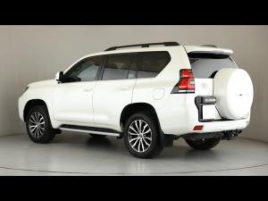 Toyota Land Cruiser Prado 2.8GD VX-L - Image 8