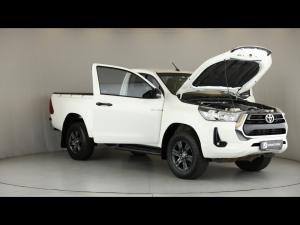 Toyota Hilux 2.4GD-6 single cab 4x4 Raider manual - Image 14
