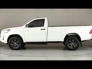 Toyota Hilux 2.4GD-6 single cab 4x4 Raider manual - Image 17