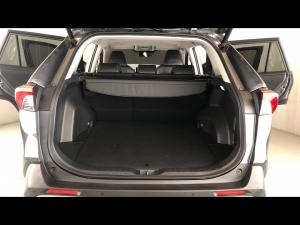 Toyota RAV4 2.0 VX - Image 18