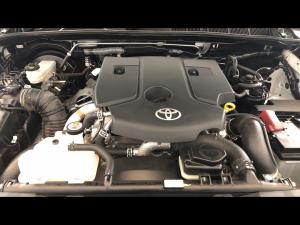 Toyota Hilux 2.4GD-6 double cab 4x4 Raider manual - Image 30