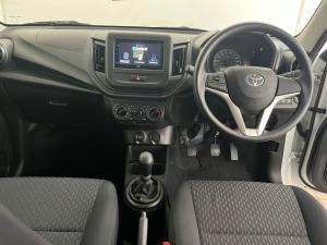 Toyota Vitz 1.0 XR manual - Image 6