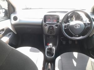 Toyota Aygo 1.0 X-Cite - Image 6