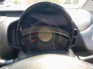 Toyota Aygo 1.0 X-Cite - Image 11