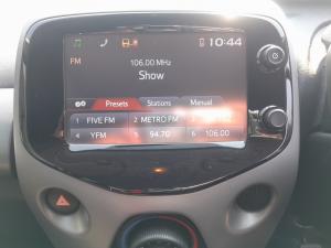 Toyota Aygo 1.0 X-Cite - Image 13