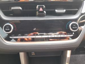 Toyota Corolla Cross 1.8 Hybrid XS - Image 14