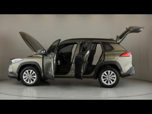 Toyota Corolla Cross 1.8 XS - Image 11