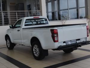 Isuzu D-Max 1.9TD single cab L manual - Image 10