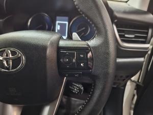 Toyota Fortuner 2.8 GD-6 4X4 VX automatic - Image 10