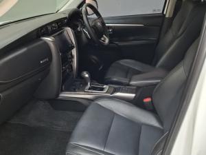 Toyota Fortuner 2.8 GD-6 4X4 VX automatic - Image 7