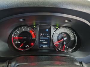 Toyota Hilux 2.8 GD-6 GR-S 4X4 automaticD/C - Image 11
