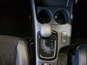 Toyota Hilux 2.8 GD-6 GR-S 4X4 automaticD/C - Image 12