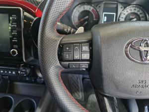 Toyota Hilux 2.8 GD-6 GR-S 4X4 automaticD/C - Image 9