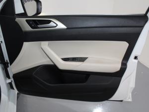 Volkswagen Polo 1.0 TSI Style Tiptronic - Image 15
