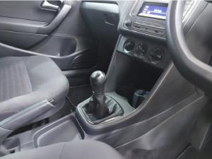 Volkswagen Polo Vivo hatch 1.4 Trendline - Image 10