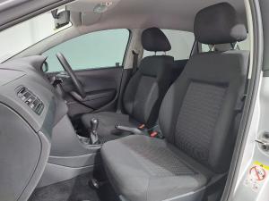 Volkswagen Polo Vivo hatch 1.4 Trendline - Image 7
