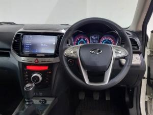 Mahindra XUV300 1.5TD W8 - Image 12