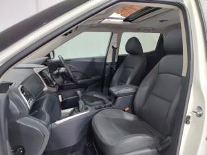Mahindra XUV300 1.5TD W8 - Image 6