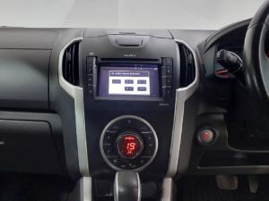 Isuzu KB 300D-Teq double cab 4x4 LX auto - Image 10