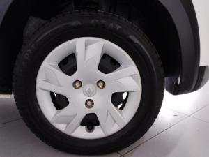 Renault Kwid 1.0 Zen auto - Image 10