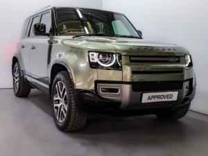 Land Rover Defender 110 D300 X-Dynamic HSE - Image 1