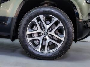 Land Rover Defender 110 D300 X-Dynamic HSE - Image 4