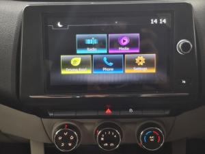 Renault Triber 1.0 Zen manual - Image 11