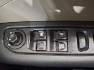 Renault Triber 1.0 Zen manual - Image 16