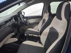 Renault Triber 1.0 Zen manual - Image 9