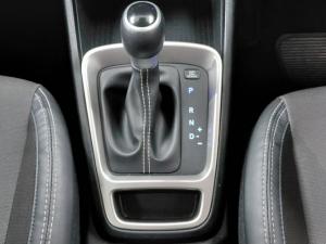 Hyundai Venue 1.0T Fluid auto - Image 10