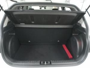 Hyundai Venue 1.0T Fluid auto - Image 5