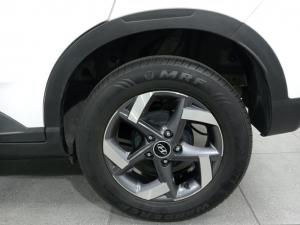 Hyundai Venue 1.0T Fluid auto - Image 6
