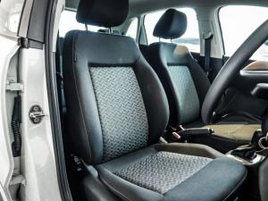 Volkswagen Polo Vivo hatch 1.6 Life - Image 16