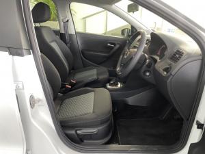 Volkswagen Polo Vivo hatch 1.6 Life - Image 8