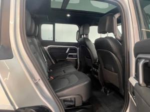 Land Rover Defender 110 D300 X-Dynamic SE - Image 16