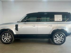 Land Rover Defender 110 D300 X-Dynamic SE - Image 3