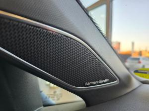 Volkswagen Golf R - Image 10