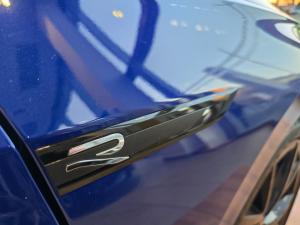 Volkswagen Golf R - Image 12