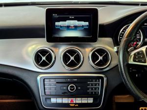 Mercedes-Benz GLA GLA200 auto - Image 10