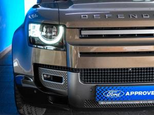 Land Rover Defender 110 D240 X-Dynamic SE - Image 4