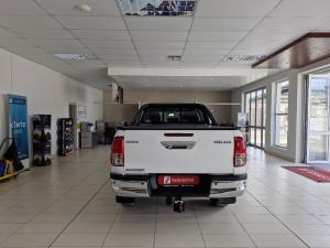 Toyota Hilux 2.4GD-6 double cab Raider manual - Image 5