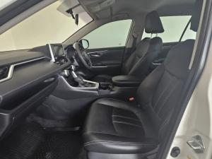 Toyota RAV4 2.0 GX auto - Image 7