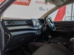 Toyota Rumion 1.5 SX manual - Image 7