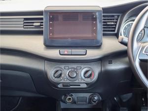 Toyota Rumion 1.5 SX manual - Image 10