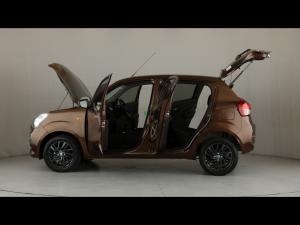 Toyota Vitz 1.0 XR manual - Image 11