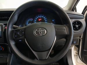 Toyota Corolla Quest 1.8 Plus manual - Image 8
